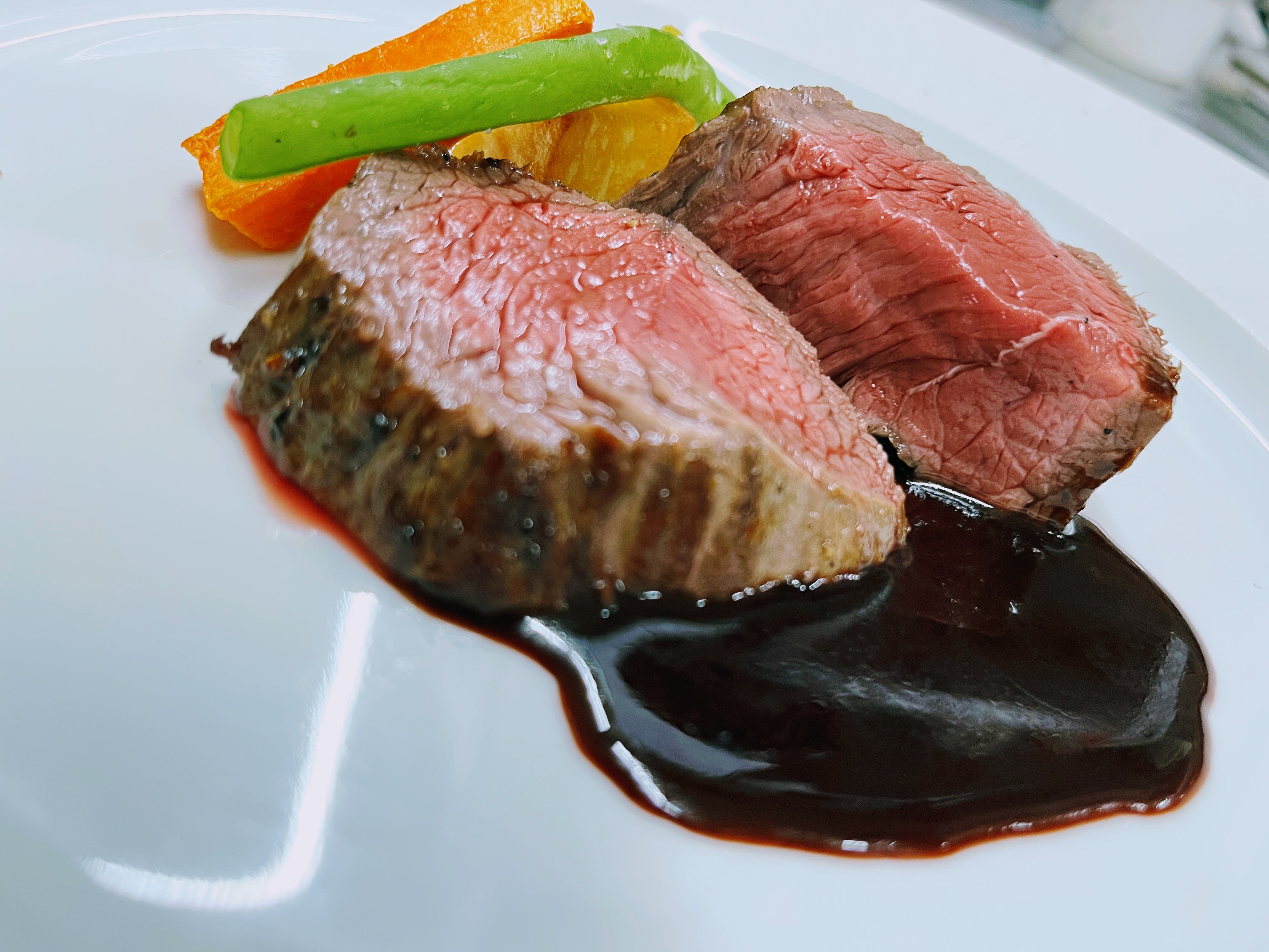 こだわりの料理と厳選ワインのマリアージュ